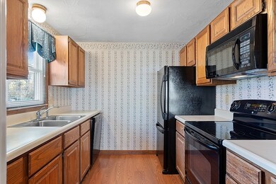 149 Pennacook Dr, Leominster, MA 01453 - photo 7