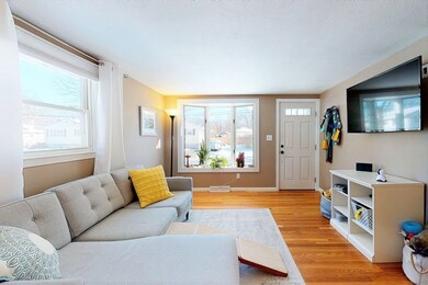 232 Mokema Ave unit 1, Waltham, MA 02451 - photo 4