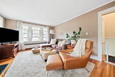 8 Noble St unit 2, West Newton, MA 02465 - photo 4