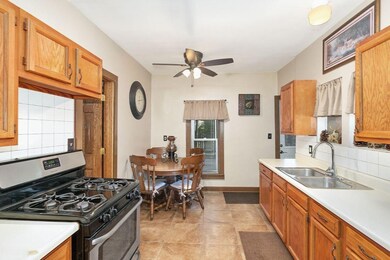 0DDEEF6D-2527-4161-A93E-C0E55E9B1AFE