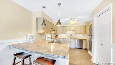 Beautiful kitchen with granite and SS appliances