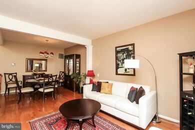 5458 Summer Leaf Ln, Alexandria, VA 22312 - photo 2