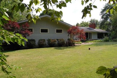 27W611 South Ln, Naperville, IL 60540 - photo 3