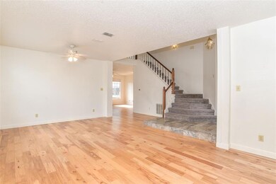 7904 Ember Oaks Dr, North Richland Hills, TX 76182 - photo 4