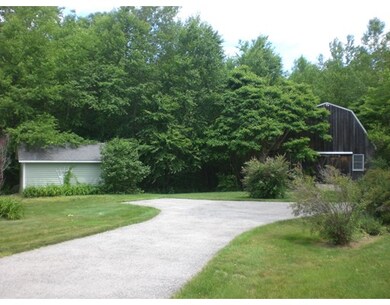 22 Sullivan Blvd, Oxford, MA 01540 - photo 5