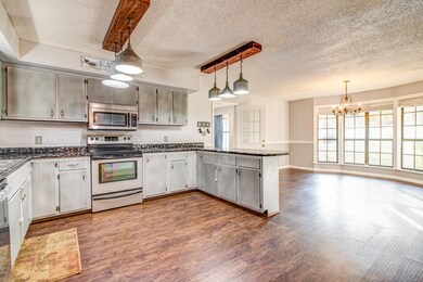 12608 Berkley Rd, Moss Point, MS 39562 - photo 7