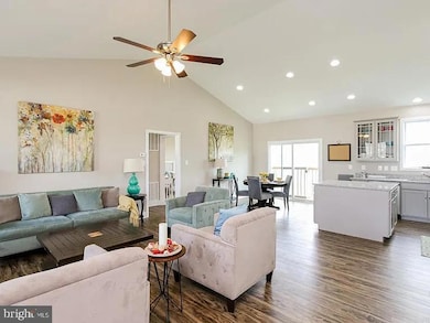 59 Sanibel Way, Martinsburg, WV 25405 - photo 4