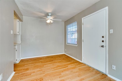 307 E 31st St unit 205, Austin, TX 78705 - photo 2