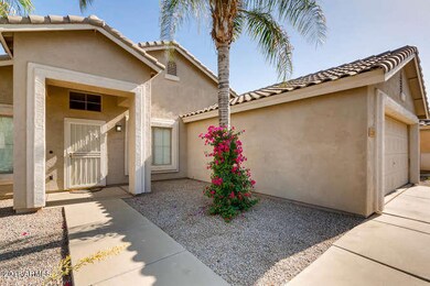 2220 E Augusta Chandler AZ-small-003-16-
