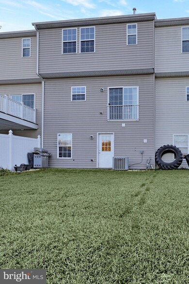 10340 Bridle Ct, Hagerstown, MD 21740 - photo 5