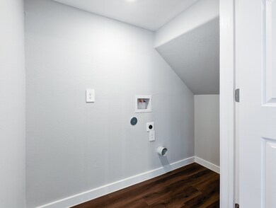 6811 Glass St unit B, Houston, TX 77016 - photo 7