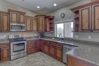 Plenty of Cabinets & counter space