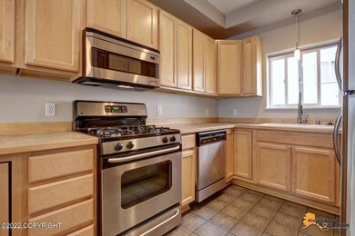 9261 Commons Place #19