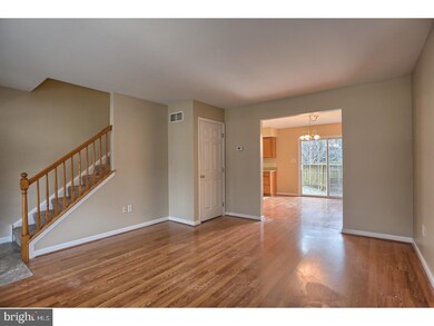 631 Frederick St, Reading, PA 19608 - photo 4