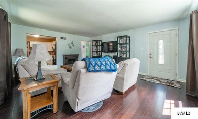 308 Peoria St, Lincoln, IL 62656 - photo 4