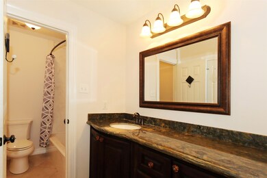 7862 Green Lawn Dr unit 7862, Houston, TX 77088 - photo 6