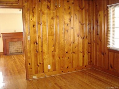 Dining room/living room