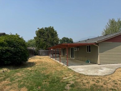 1603 Tamara Cir, Grants Pass, OR 97526 - photo 4