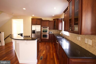 9780 Maple Trace Cir, Fairfax, VA 22032 - photo 7