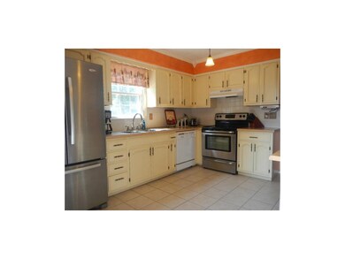 Light bright kitchen with tile and some updated ap