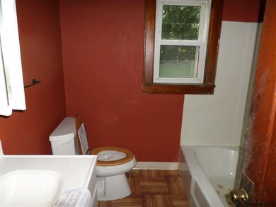 223 Lake Shore Dr, Rensselaer, NY 12144 - photo 6