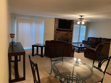 11354 Benttree Cir, Oklahoma City, OK 73120 - photo 7