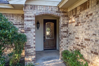 116 Springhill Dr, Hurst, TX 76054 - photo 3