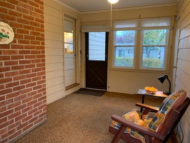 2555 Cranston St, Cranston, RI 02920 - photo 4