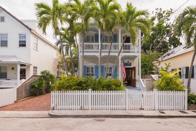 1208-pine-st-key-west-36