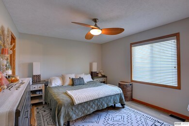 19003 Ohio St, Elkhorn, NE 68022 - photo 4