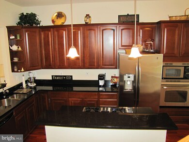 517 Cedar Spring St, Gaithersburg, MD 20877 - photo 3