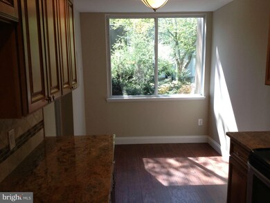 11180 Forest Edge Dr, Reston, VA 20190 - photo 6