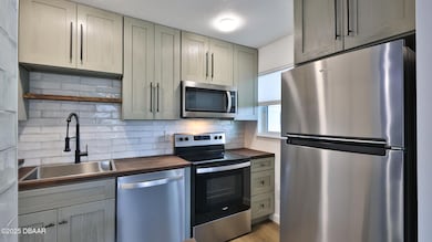 601 Robin Rd Unit A-8