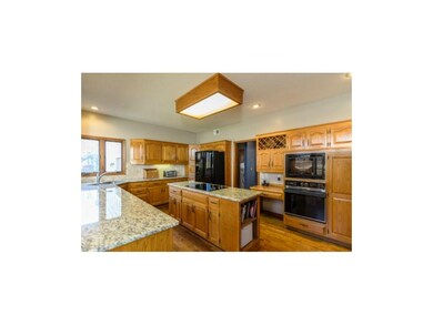 Beautiful new granite and backsplash.