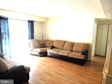 11912 Tarragon Rd unit B, Reisterstown, MD 21136 - photo 3