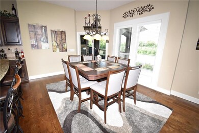 1024 SW Drake Cir, Lees Summit, MO 64082 - photo 7