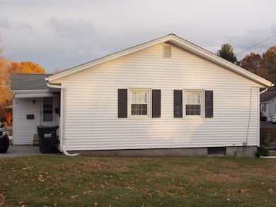 78 2nd Island Rd, Webster, MA 01570 - photo 2