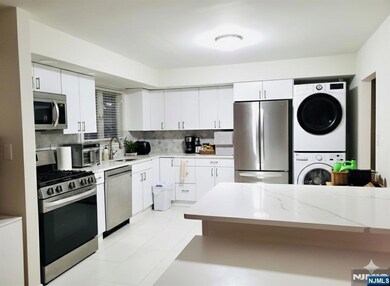 22 W Oakdene Ave unit 1 FL, Palisades Park, NJ 07650 - photo 6