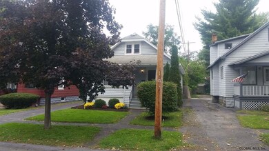 2073 The Plaza, Schenectady, NY 12303 - photo 2