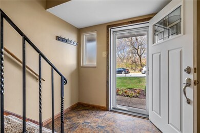 1514 Dunluce Dr, Pittsburgh, PA 15227 - photo 6