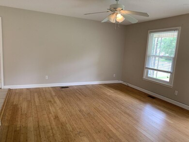 2529 Country Club Rd, Jacksonville, NC 28546 - photo 5