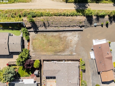 633 Highland Vista Ln, Roseburg, OR 97471 - photo 5