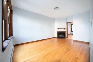 71 Myrtle St unit 301, Boston, MA 02114 - photo 2