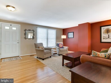 13939 Winding Ridge Ln, Centreville, VA 20121 - photo 2