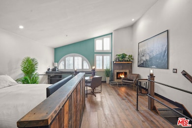 10926 Bluffside Dr unit 3, Studio City, CA 91604 - photo 7