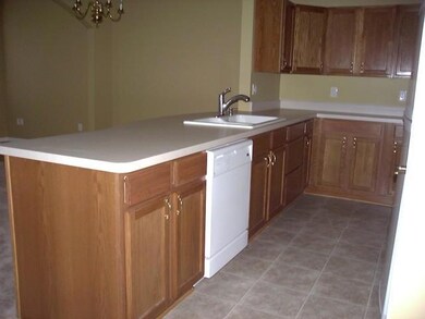 101 Camber Dr unit 101, Circleville, OH 43113 - photo 4