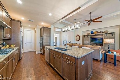 Gourmet style Kitchen with Gas range & upgraded appliance package