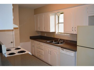 516 Billie Ruth Ln, Hurst, TX 76053 - photo 4