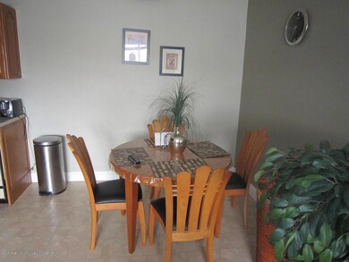 531 Correll Ave unit 20, Staten Island, NY 10309 - photo 4