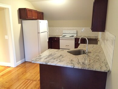 83 Field St, West Springfield, MA 01089 - photo 4